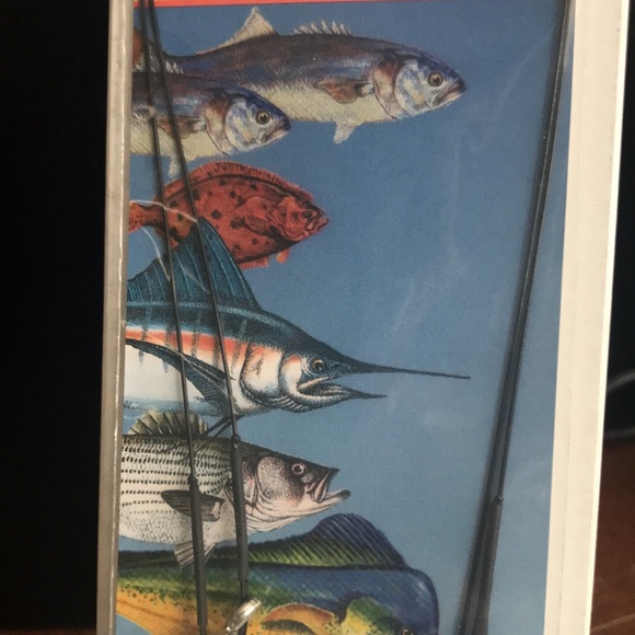 Eagle Claw Saltwater Snelled Fish Hooks - Picture 5 of 8